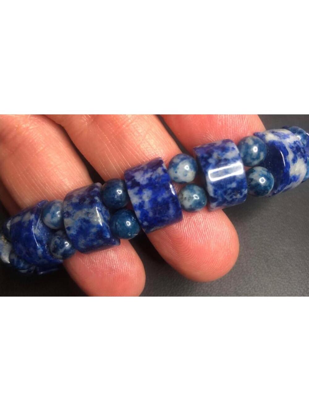 3697 Sodalite beaded stretch bracelet